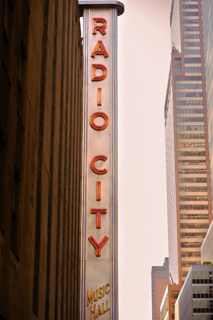 Twitter threads that go viral in Ghana